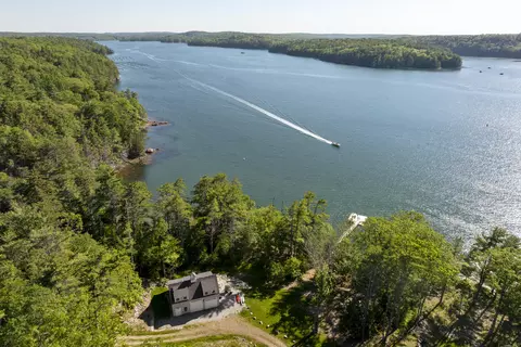 170 Fox Hill Rd, Walpole, ME 04573