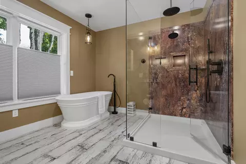 Bath - 36 Pleasant St, Rangeley, ME 04970 photo 3 of 14