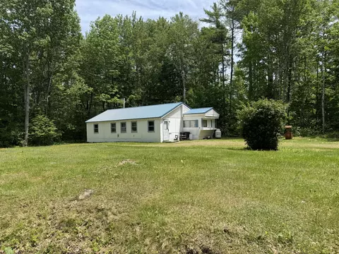 177 Barton Rd, Windsor, ME 04363