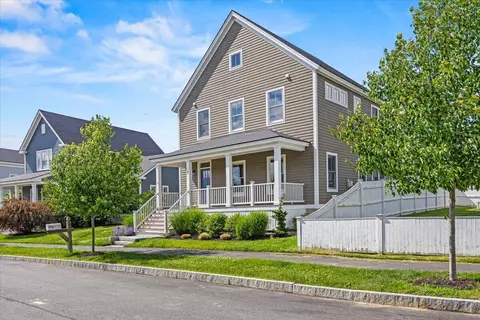 3 Vista Dr, Scarborough, ME 04074