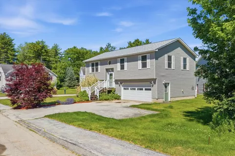 9 Little Roundtop Dr, Brewer, ME 04412