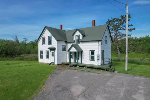 176 North St, Ellsworth, ME 04605