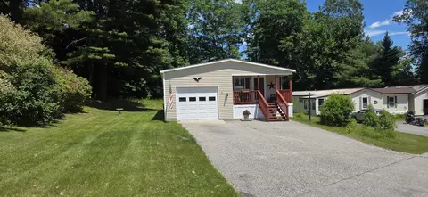 6 Redwood Dr, Norway, ME 04268