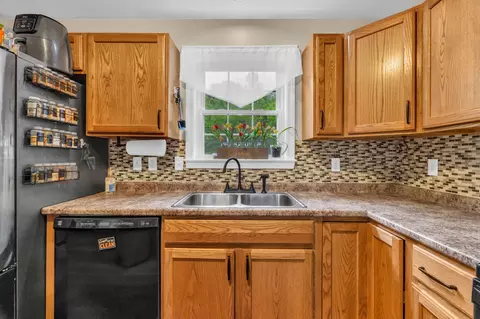 Kitchen - 52 Mill St, Brewer, ME 04412 photo 2 of 5