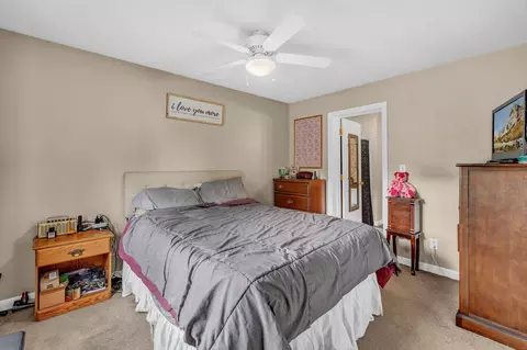 Bedroom - 52 Mill St, Brewer, ME 04412 photo 4 of 6