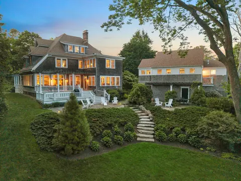 5 Aldis Ln, York, ME 03909