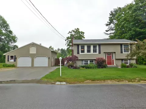 3 Spiro Ave, Gray, ME 04039