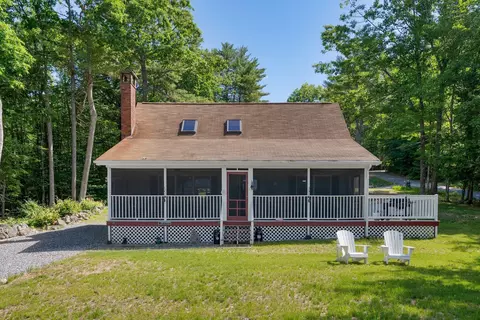 29 Beach Rd, Naples, ME 04055