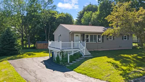 15 Carol St, Westbrook, ME 04092