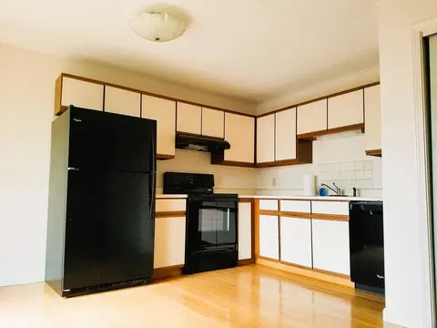 2 Lupine Ln #2, Bath, ME 04530