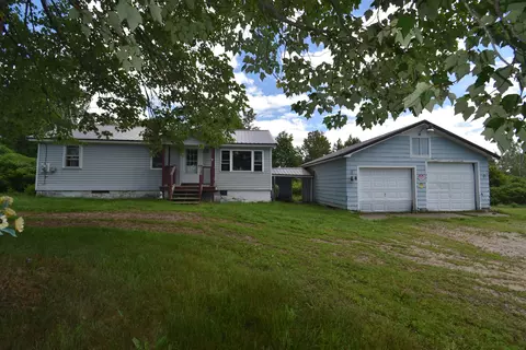 975 Beans Corner Rd, Hartland, ME 04943