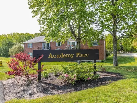 11 Academy Pl #36, Saco, ME 04072
