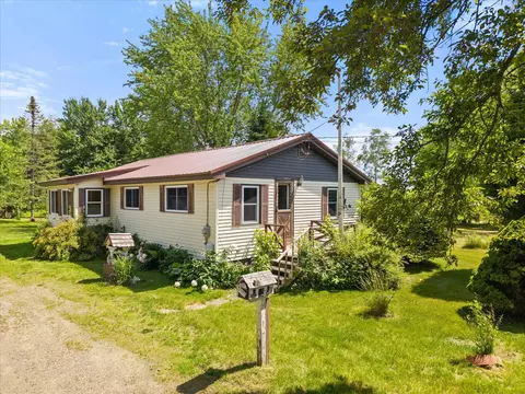 85 Stillwater Ave, Orono, ME 04473