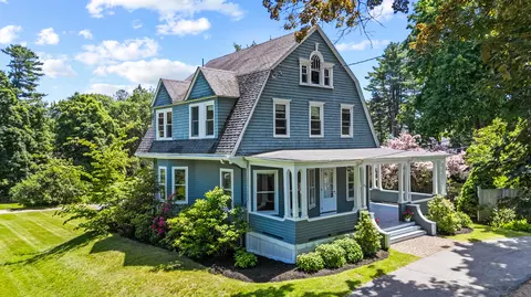 255 Foreside Rd, Falmouth, ME 04105