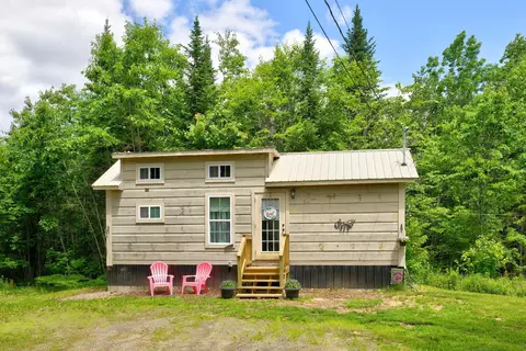 11 S Colby Rd, Somerville, ME 04348