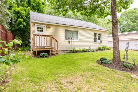 40 Hutchinson St, Sanford, ME 04073