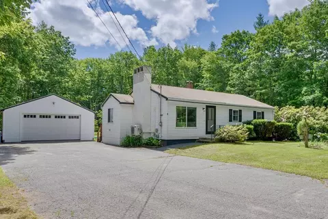 8 Larrabee Farm Rd, Scarborough, ME 04074