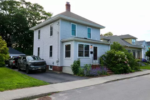 83 S Richland St, South Portland, ME 04106
