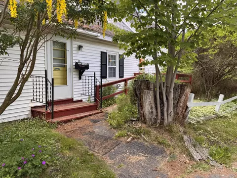 106 Dublin St, Machias, ME 04654