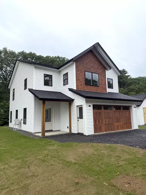 41 Dyer Ln, Belgrade, ME 04917