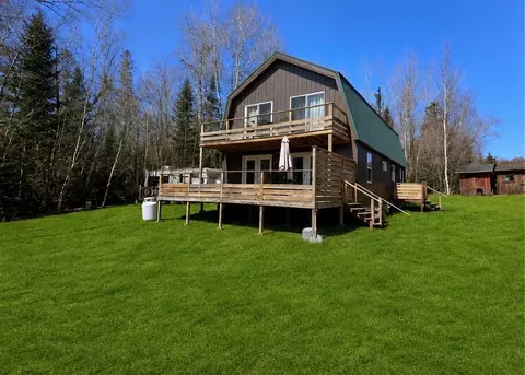 3 Trafton Ln, Lakeville, ME 04487