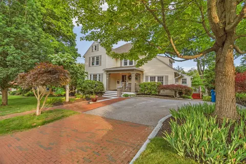 142 Longfellow St, Portland, ME 04103