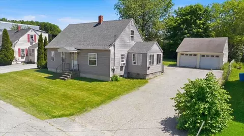 20 Mellon St, Lewiston, ME 04240