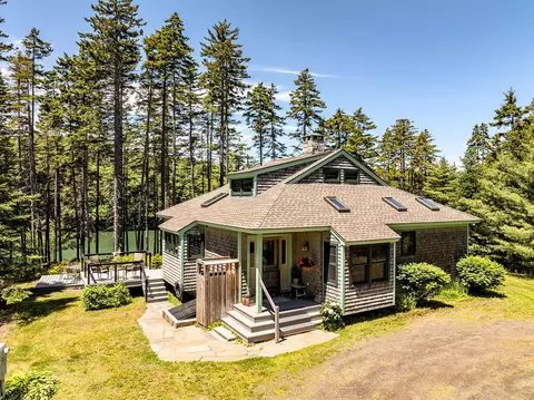 200 Oceanward Dr, Friendship, ME 04547
