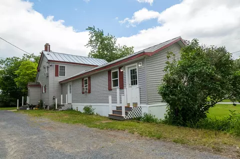 20 Ingalls St, Madison, ME 04950