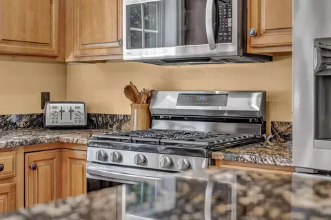 Kitchen - 58 Thrush Ter, Windham, ME 04062 photo 3 of 5