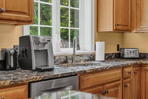 Kitchen - 58 Thrush Ter, Windham, ME 04062 photo 4 of 5