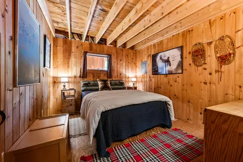 Bedroom - 451 S Shore Dr, Rangeley, ME 04970 photo 2 of 4
