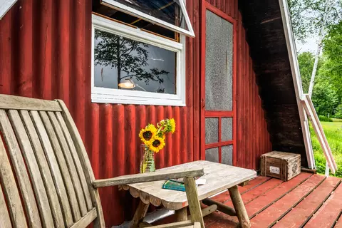 Exterior - 451 S Shore Dr, Rangeley, ME 04970 photo 7 of 8