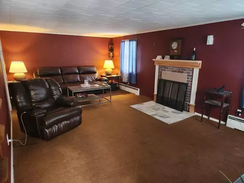 Living - 43 Westwood Ave, Millinocket, ME 04462 photo 2 of 3