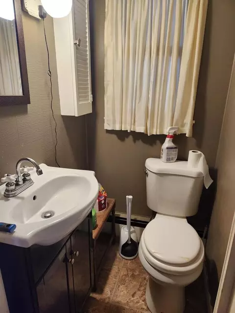Bath - 43 Westwood Ave, Millinocket, ME 04462 photo 1 of 2