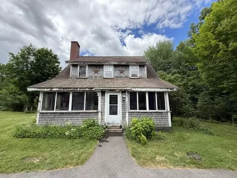 866 Main St, Meddybemps, ME 04657