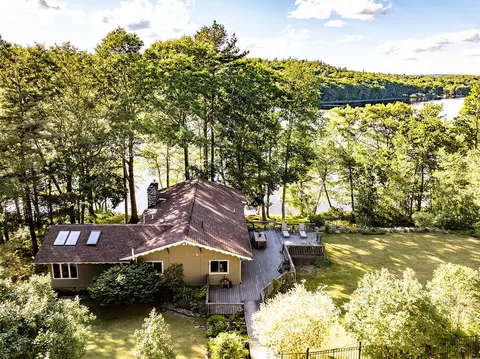 122 Dewmar Ln, Union, ME 04862