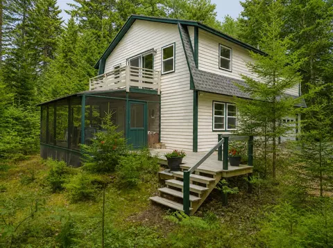 103 Pine Heath Rd, Bar Harbor, ME 04609