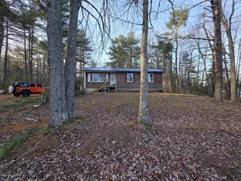 26 Pineview Ave, Glenburn, ME 04401