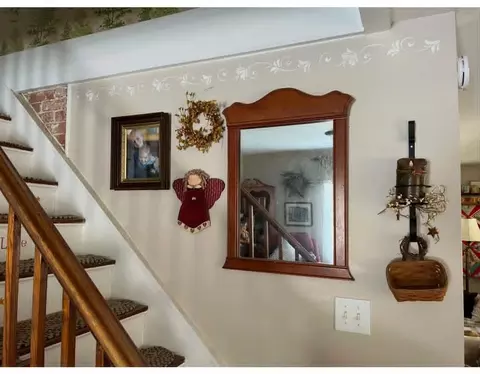 Entry Way - 11 Shepherds Way, Augusta, ME 04330 photo 4 of 5