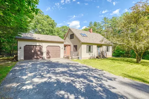 2041 Summerhaven Rd, Sidney, ME 04330
