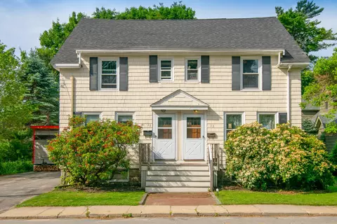 35-37 Warren Ave, Cape Elizabeth, ME 04107