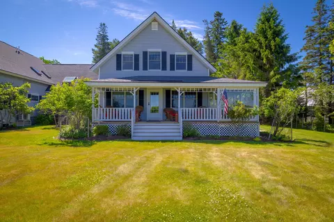 25 Richardson Rd #B, Tremont, ME 04653
