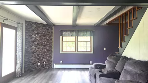 689 Airline Rd, Clifton, ME 04428
