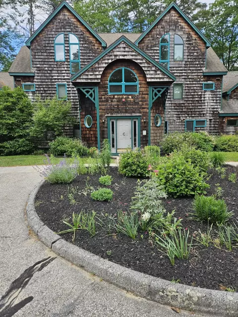 131 Temple Ave #10, Old Orchard Beach, ME 04064