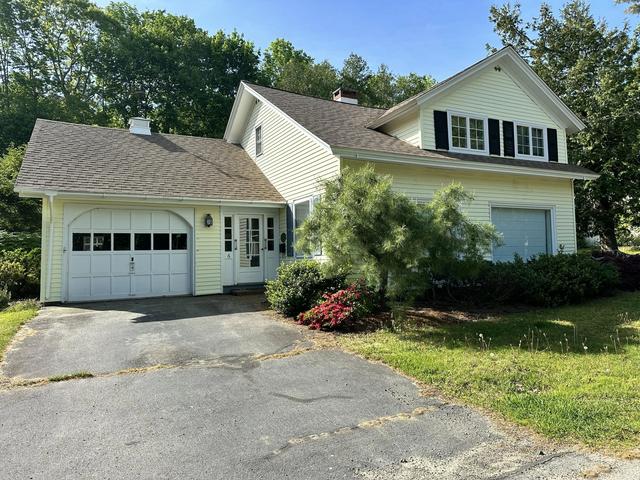 6 Highland Ave, Camden, ME 04843