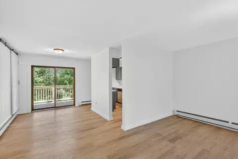 Living - 19 Robin Rd, Edgecomb, ME 04556 photo 2 of 4