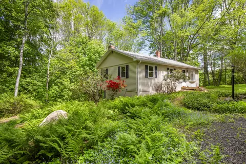 19 Robin Rd, Edgecomb, ME 04556