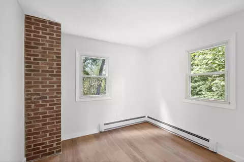 Bedroom - 19 Robin Rd, Edgecomb, ME 04556 photo 3 of 4