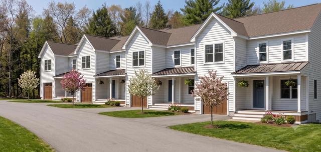 33 Haddie Ln #7, Westbrook, ME 04092